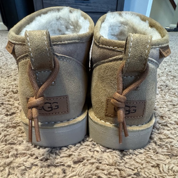 Ultra Mini Crafted Regenerate UGGS - Picture 4 of 6